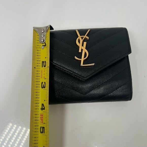 Authentic Saint Laurent Matelasse Grain de Poudre Monogram Envelope Small Wallet - Picture 5 of 10